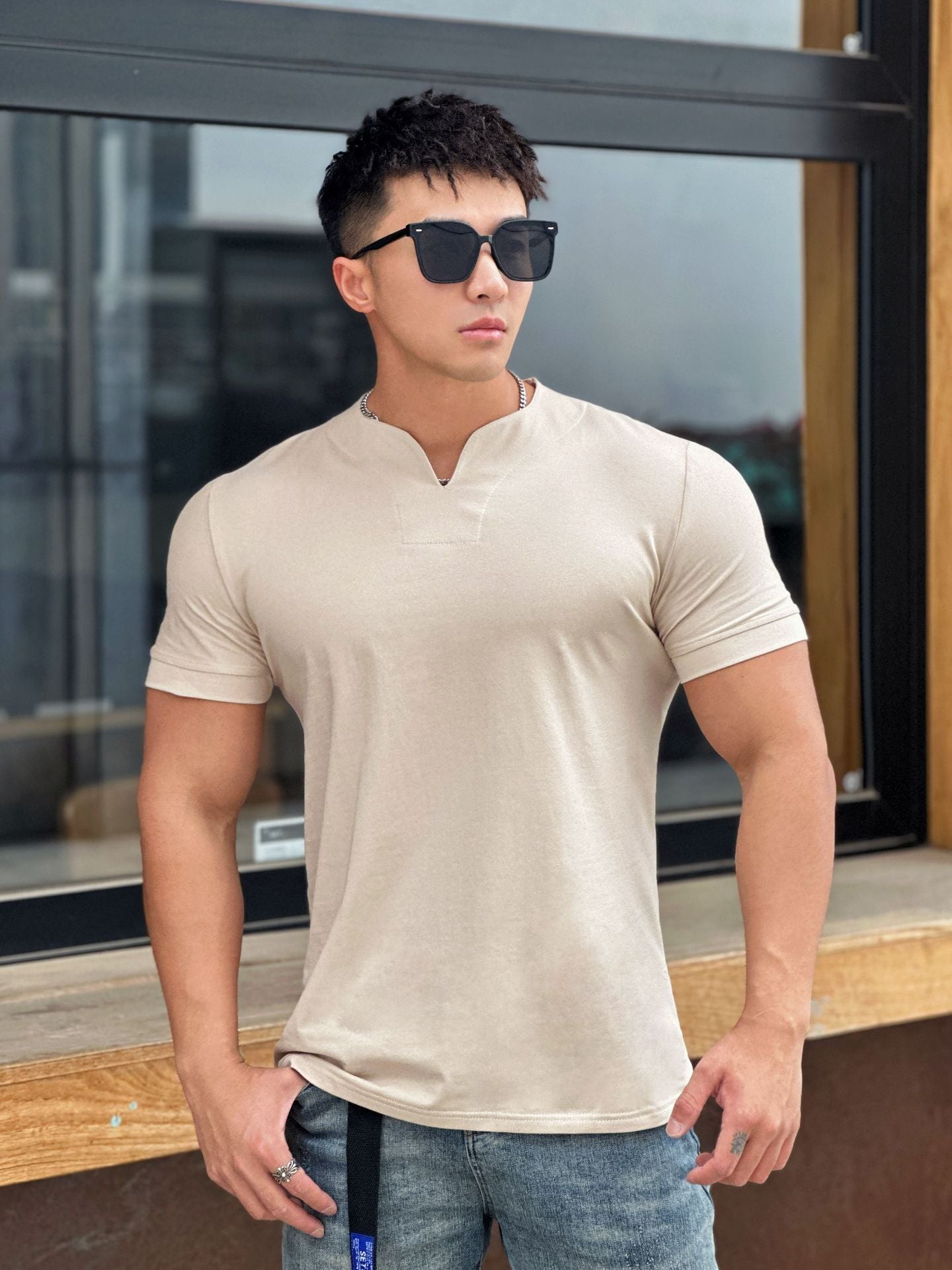 Loose V-neck Short-sleeved Shirt